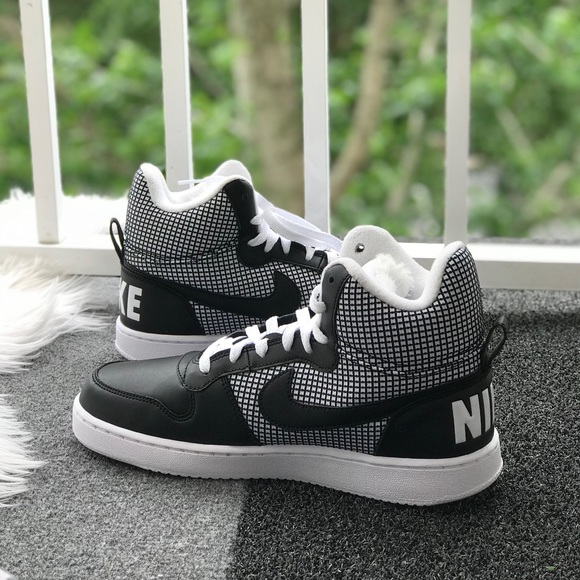 wmns nike court borough se
